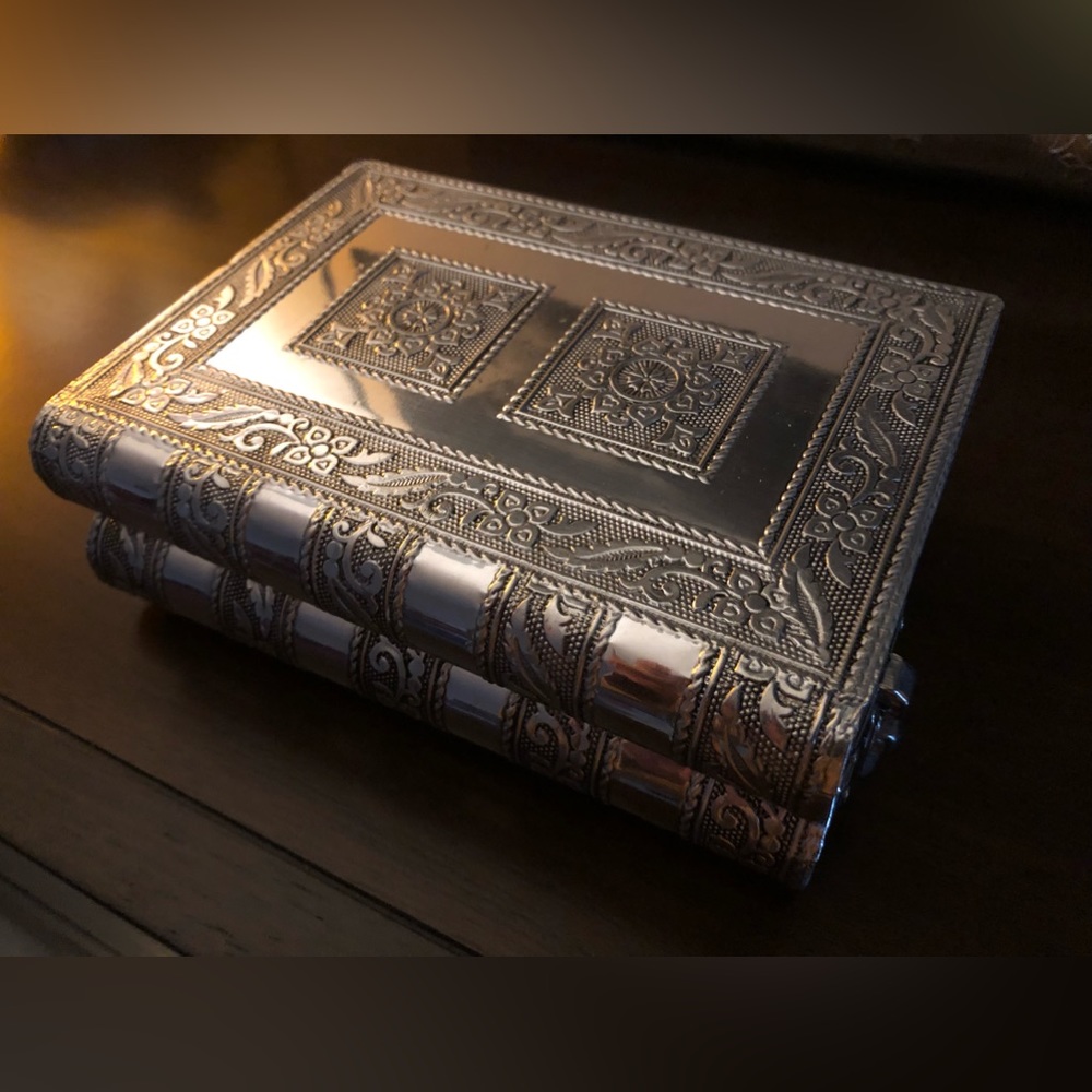 Handmade jewelry box from India